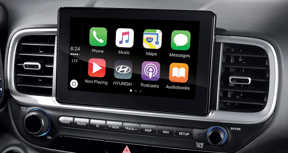 Pantalla touch 8” Apple CarPlay® y Android Auto®