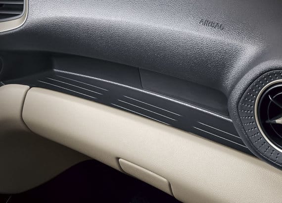 Amplio espacio para teléfonos y accesorios