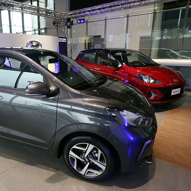Nuevo Grand i10 eleva los estándares de seguridad con estreno de sus renovados Hatchback y Sedán