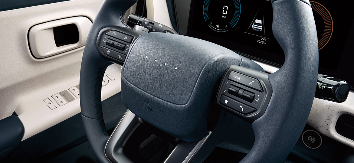 Nuevo volante Hyundai forrado en cuero.