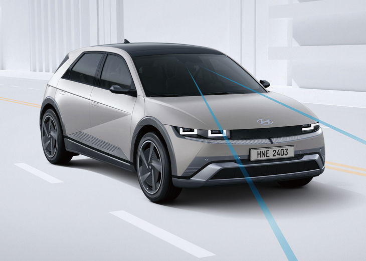 Autos con asistentes inteligentes: el nuevo copiloto de la conducción moderna