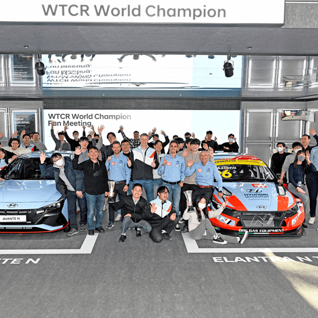 Hyundai Motor celebra la doble victoria en el WTCR 2022 con exposiciones y eventos para empleados